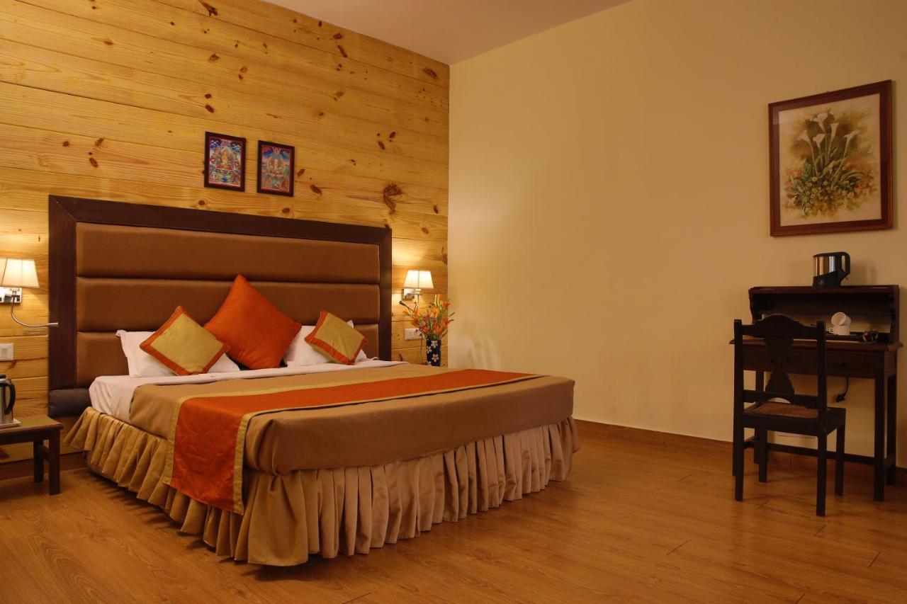 Latitude 29 By The Lake Resort Naukuchiatal Exterior photo